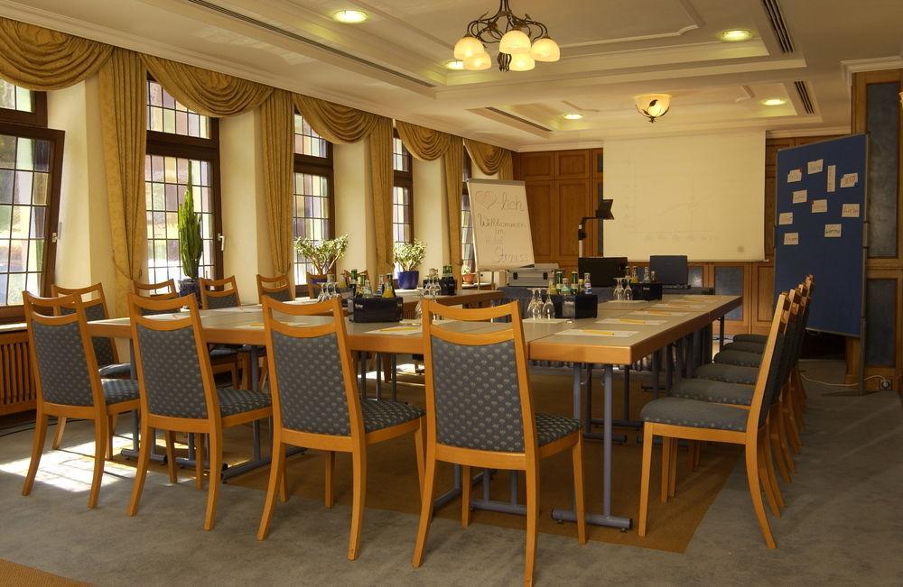 Partner Strauss Hotel 3*