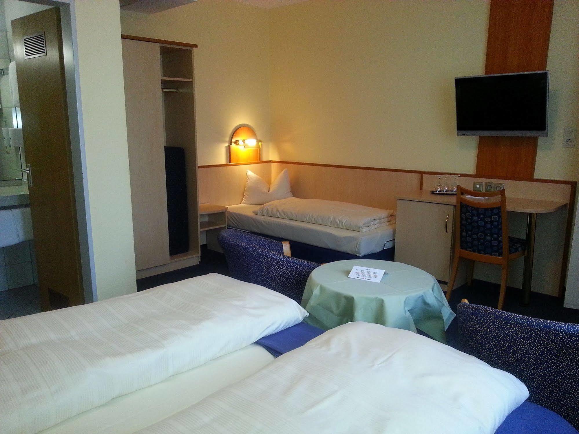 Partner Strauss 3* Wurzburg