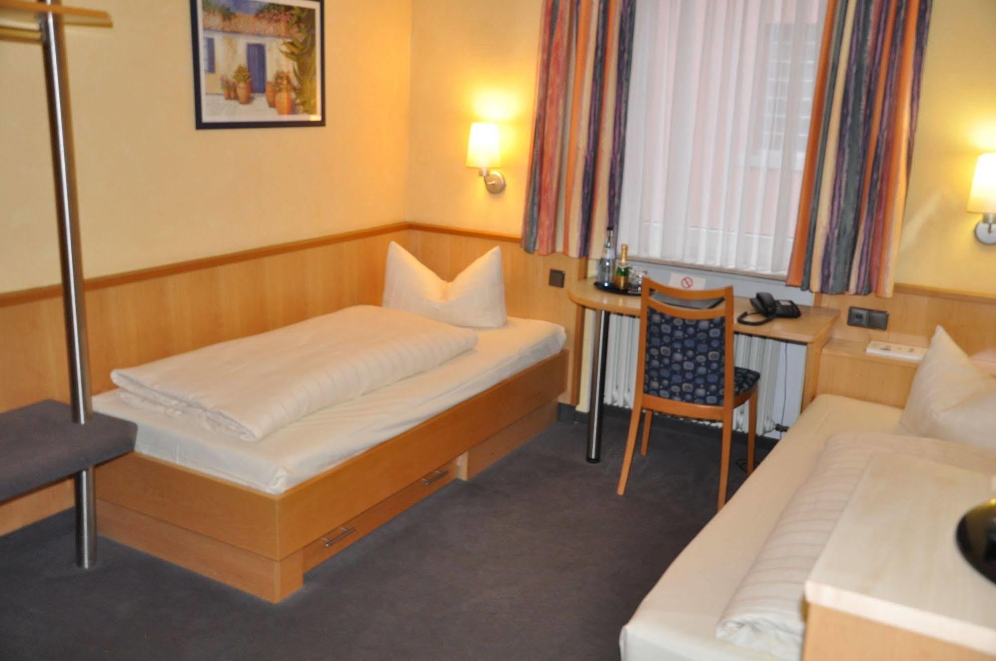 Partner Strauss Hotel Wurzburg