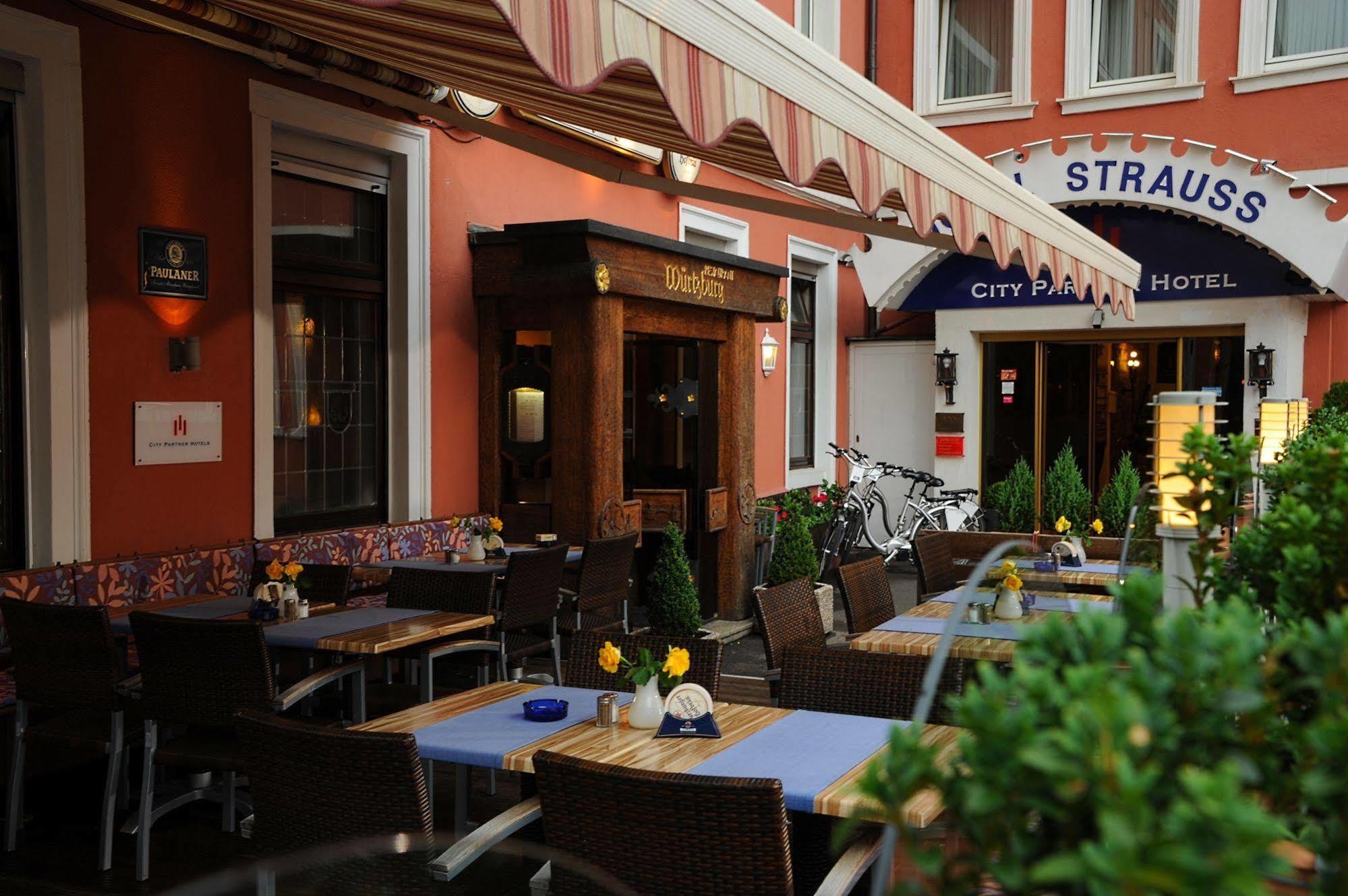 Partner Strauss 3* Wurzburg