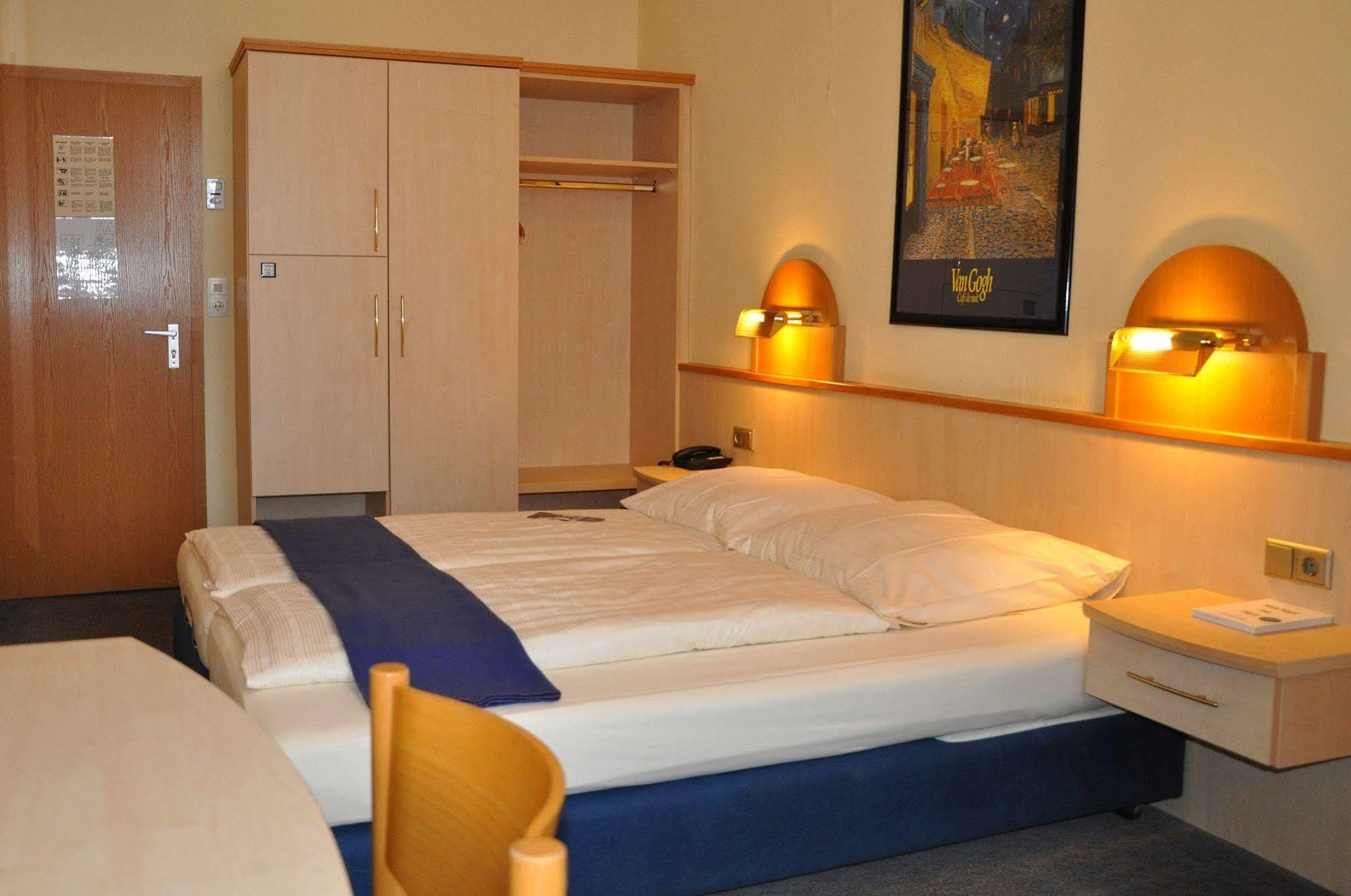 Hotel Partner Strauss 3*